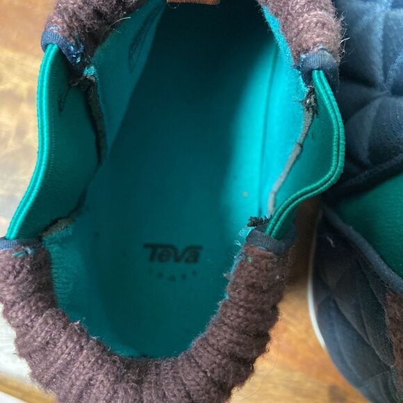 Teva Quilted Winter Boots - Navy and Green - Picture 7 of 8